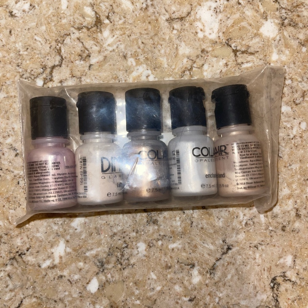 💄 Dinair airbrush makeup highlighting set